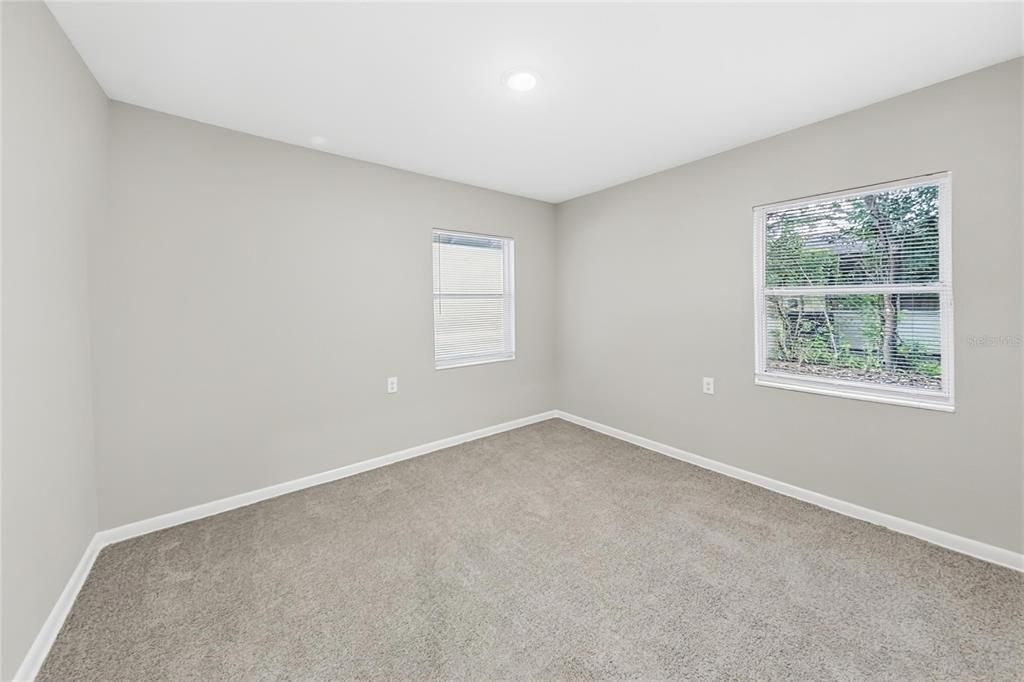 For Sale: $469,900 (3 beds, 3 baths, 1626 Square Feet)