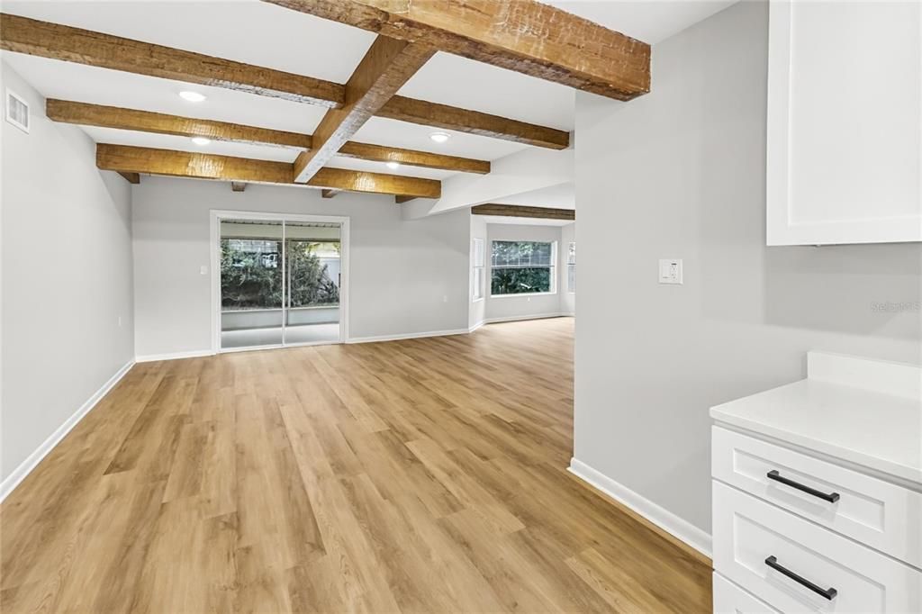 For Sale: $469,900 (3 beds, 3 baths, 1626 Square Feet)