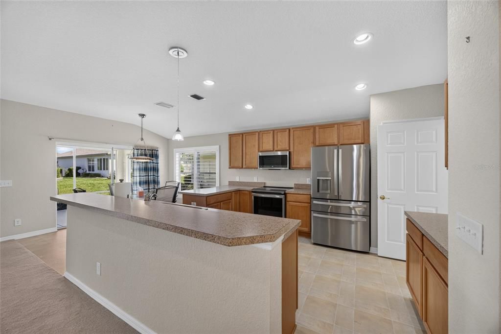 На продажу: $309,000 (3 спален, 2 ванн, 1720 Квадратных фут)