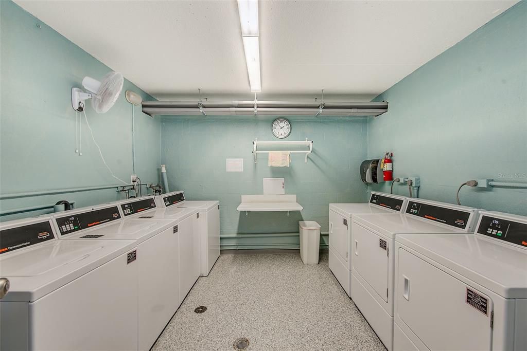 В аренду: $2,000 (1 спален, 1 ванн, 805 Квадратных фут)