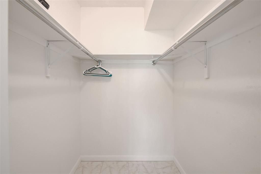 В аренду: $2,000 (1 спален, 1 ванн, 805 Квадратных фут)