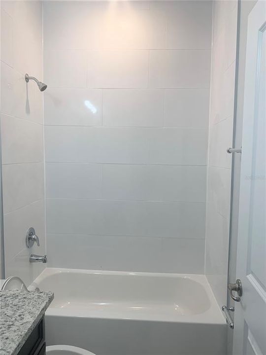 В аренду: $1,650 (3 спален, 2 ванн, 1001 Квадратных фут)