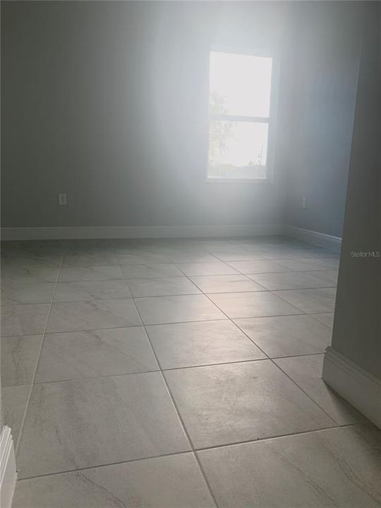 В аренду: $1,650 (3 спален, 2 ванн, 1001 Квадратных фут)