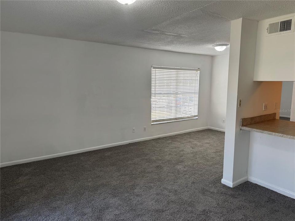 For Rent: $1,595 (3 beds, 2 baths, 1368 Square Feet)