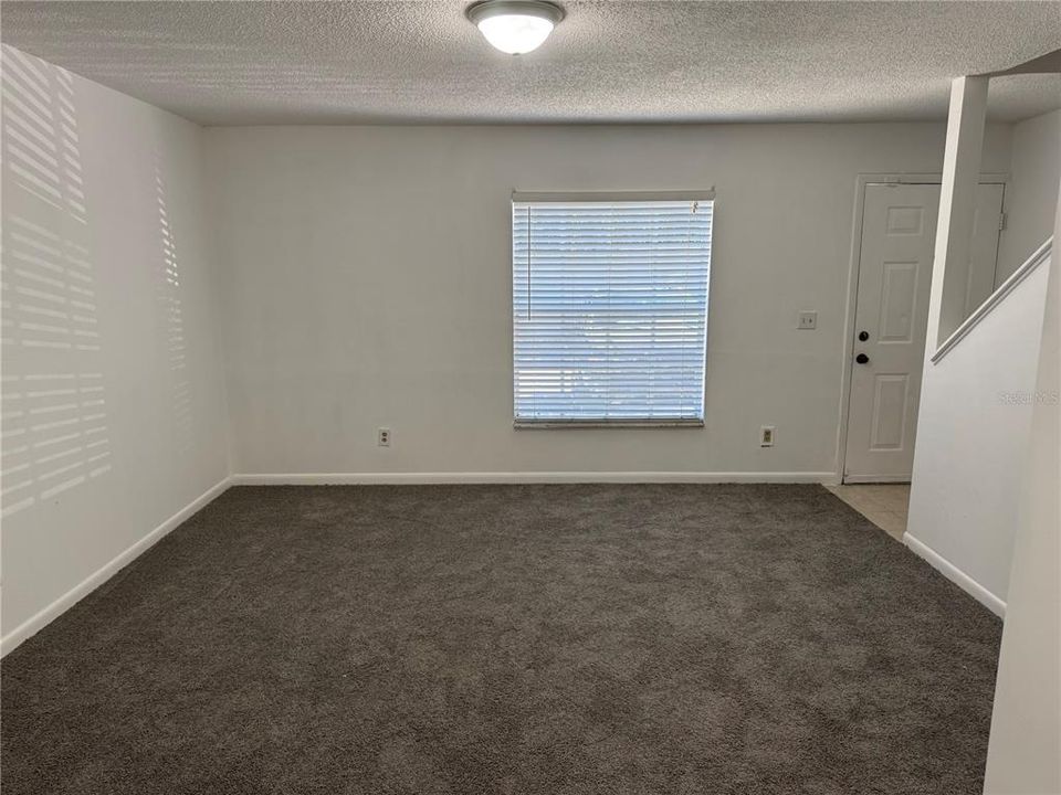 For Rent: $1,595 (3 beds, 2 baths, 1368 Square Feet)