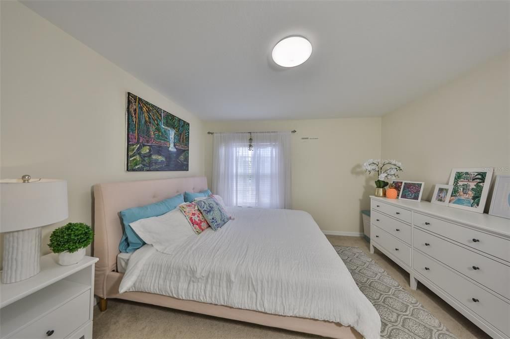 На продажу: $459,995 (4 спален, 2 ванн, 2500 Квадратных фут)