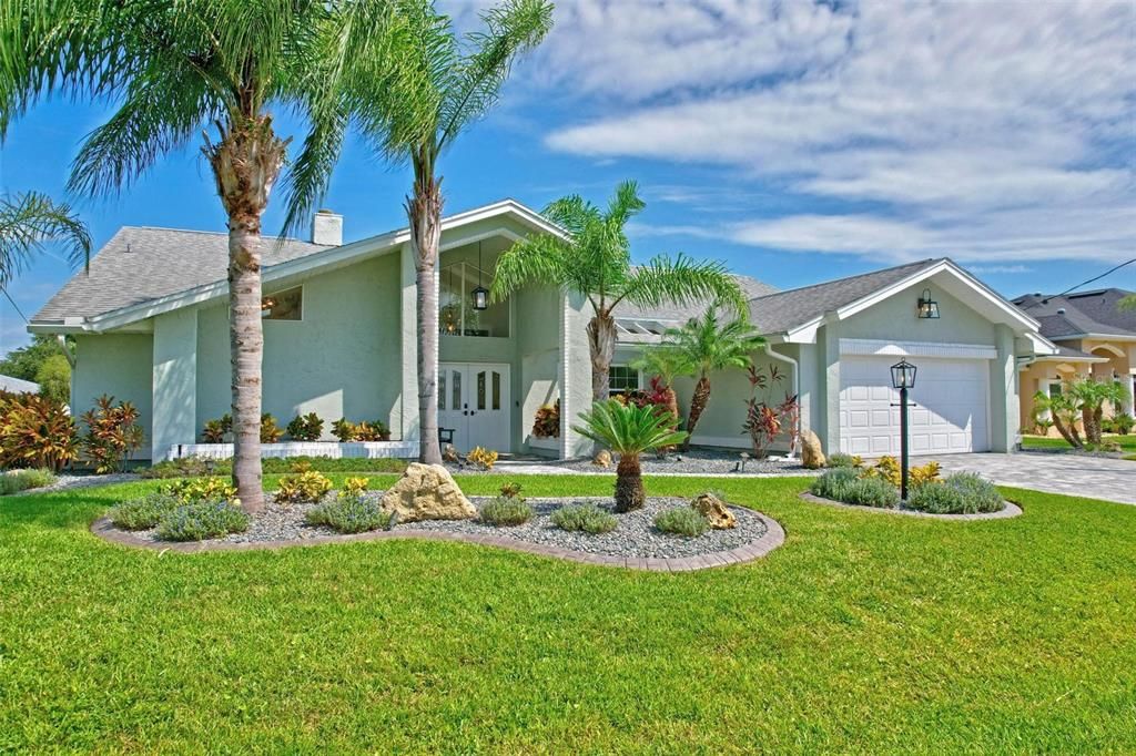 Activo con contrato: $889,999 (3 camas, 2 baños, 2202 Pies cuadrados)