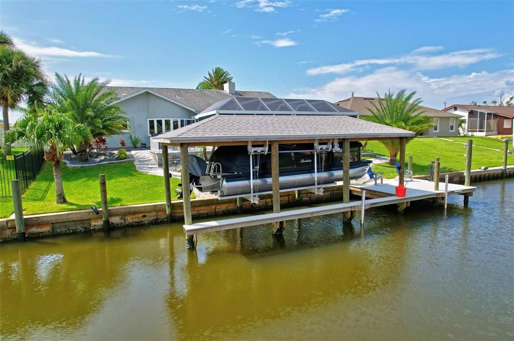 Activo con contrato: $889,999 (3 camas, 2 baños, 2202 Pies cuadrados)
