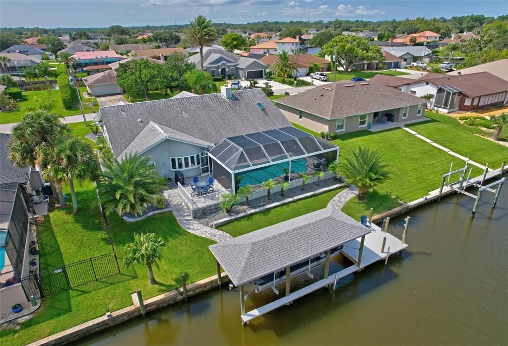 Activo con contrato: $889,999 (3 camas, 2 baños, 2202 Pies cuadrados)