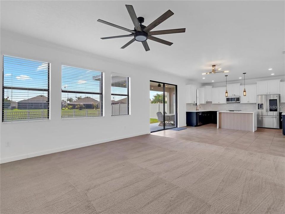 出租: $3,200 (4 贝兹, 2 浴室, 3796 平方英尺)