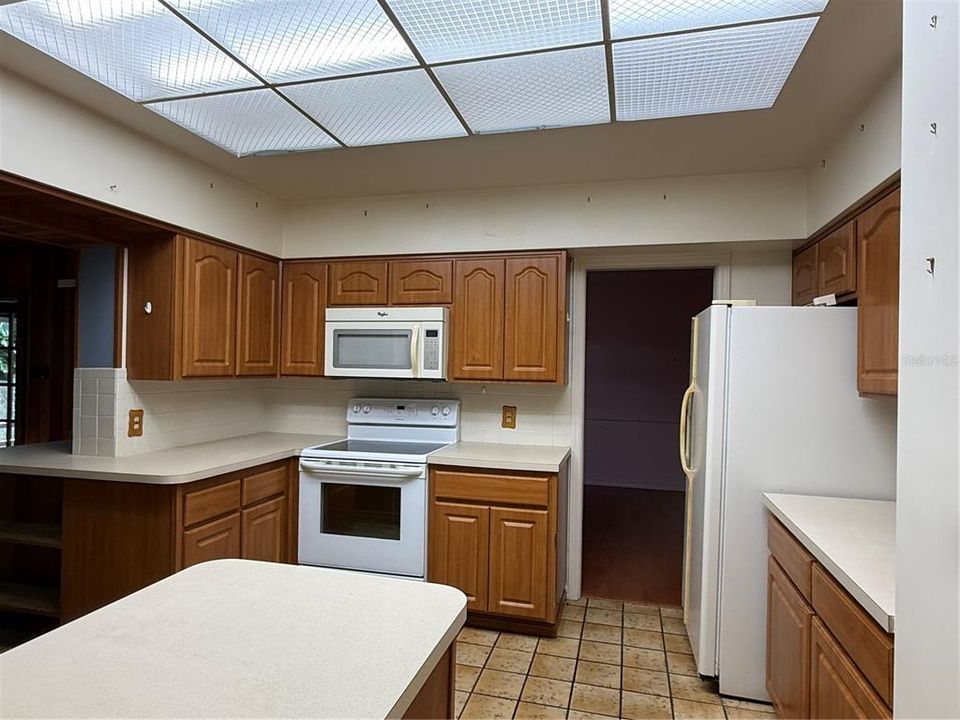 En Venta: $337,500 (3 camas, 2 baños, 2034 Pies cuadrados)