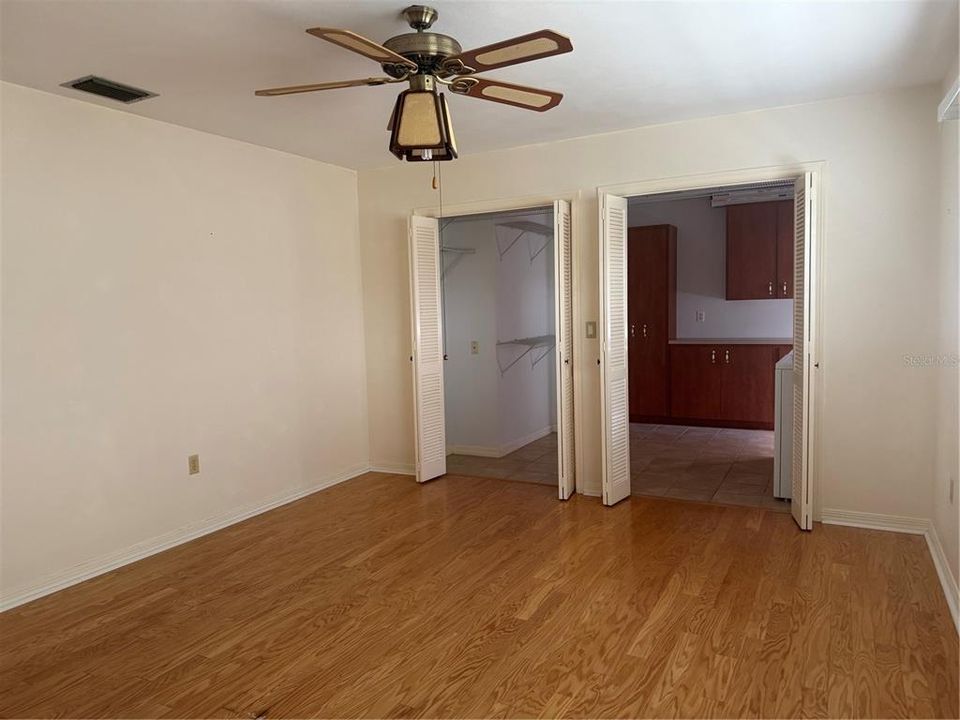 En Venta: $337,500 (3 camas, 2 baños, 2034 Pies cuadrados)