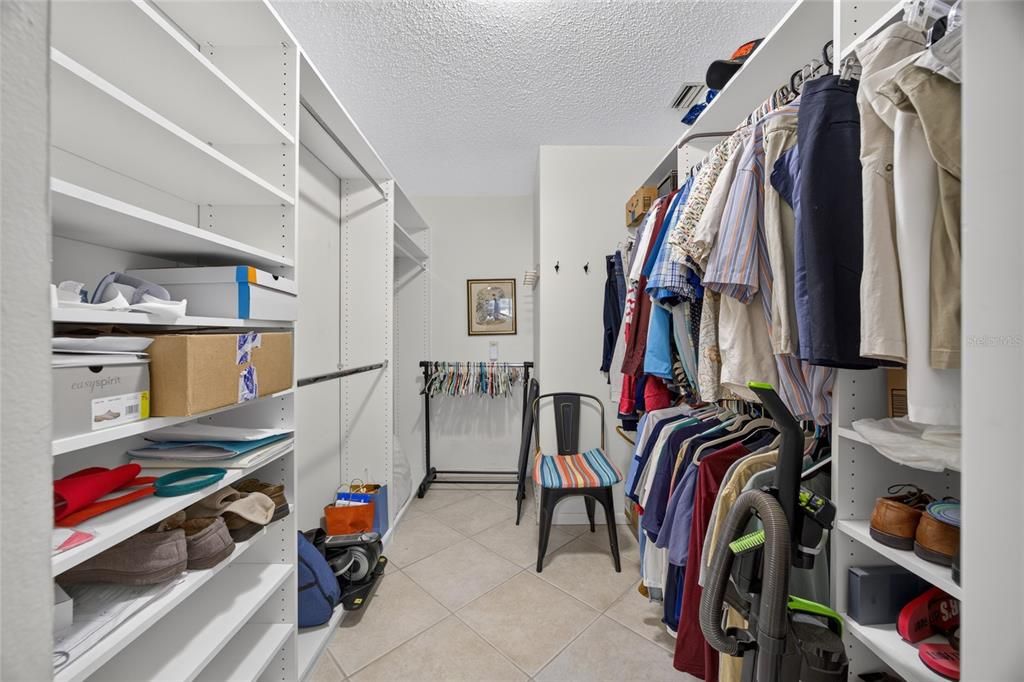 На продажу: $194,900 (2 спален, 2 ванн, 1755 Квадратных фут)