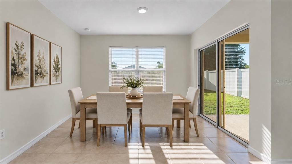 На продажу: $309,000 (3 спален, 2 ванн, 1672 Квадратных фут)