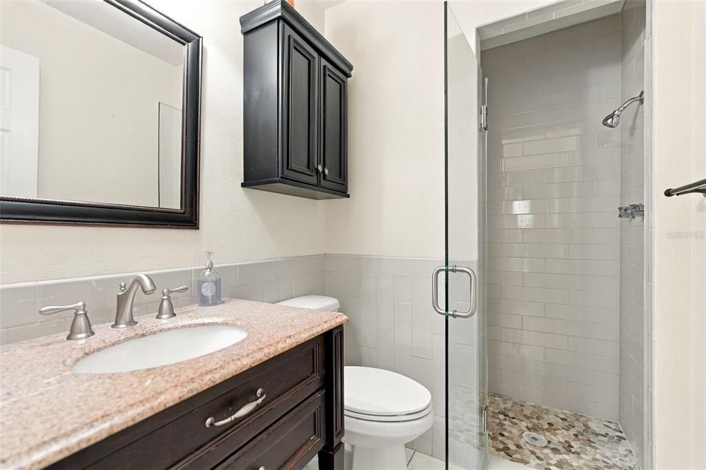 For Sale: $129,000 (2 beds, 2 baths, 1016 Square Feet)
