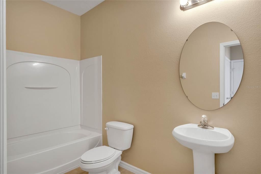 For Rent: $2,500 (3 beds, 2 baths, 1544 Square Feet)