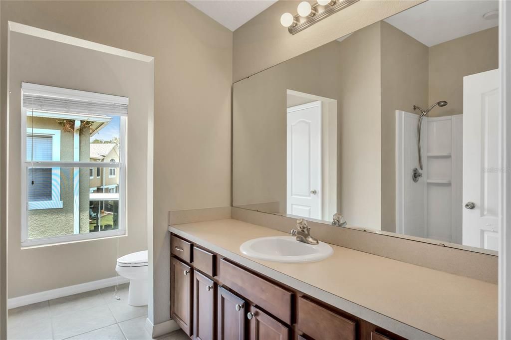 For Rent: $2,500 (3 beds, 2 baths, 1544 Square Feet)