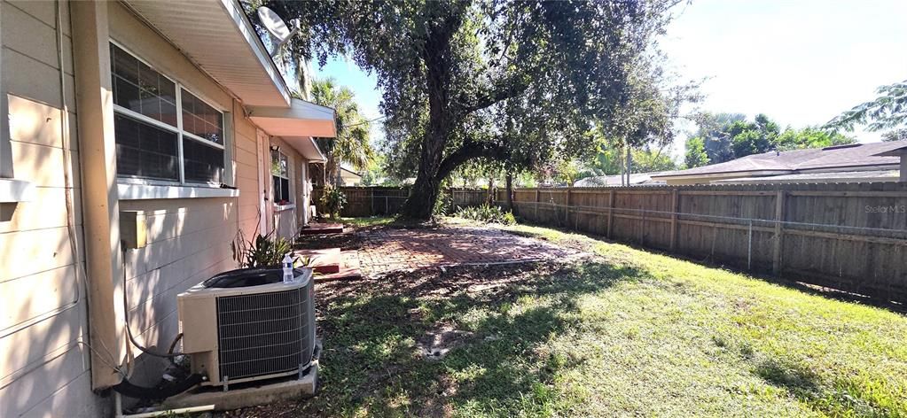 For Sale: $265,000 (3 beds, 2 baths, 1748 Square Feet)