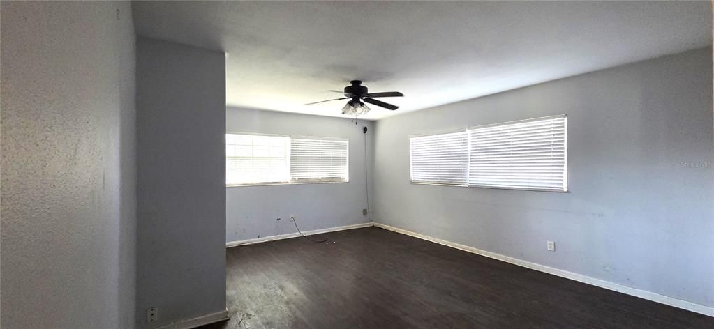 For Sale: $265,000 (3 beds, 2 baths, 1748 Square Feet)