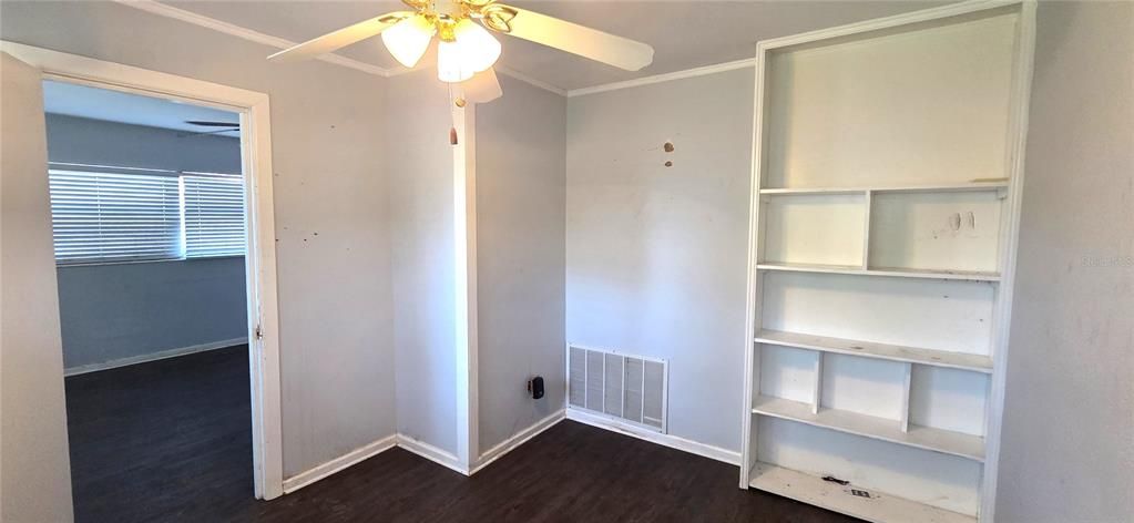 For Sale: $265,000 (3 beds, 2 baths, 1748 Square Feet)