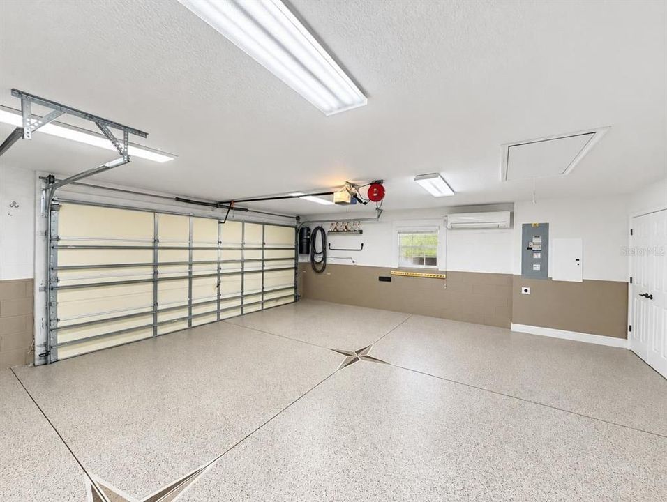 En Venta: $650,000 (3 camas, 2 baños, 2007 Pies cuadrados)