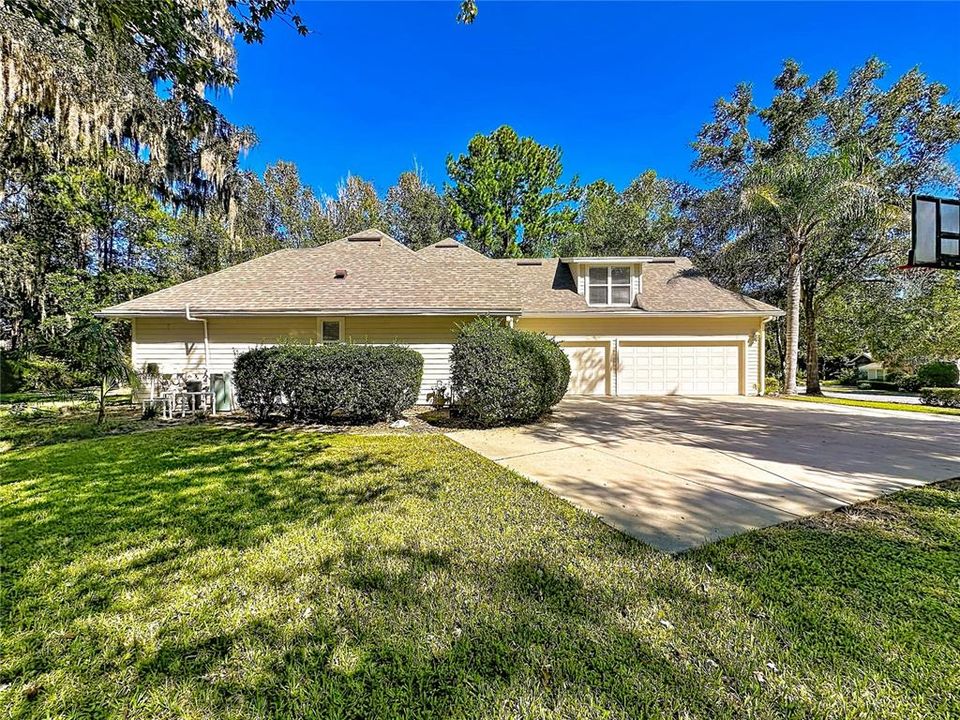 En Venta: $799,999 (5 camas, 4 baños, 3351 Pies cuadrados)