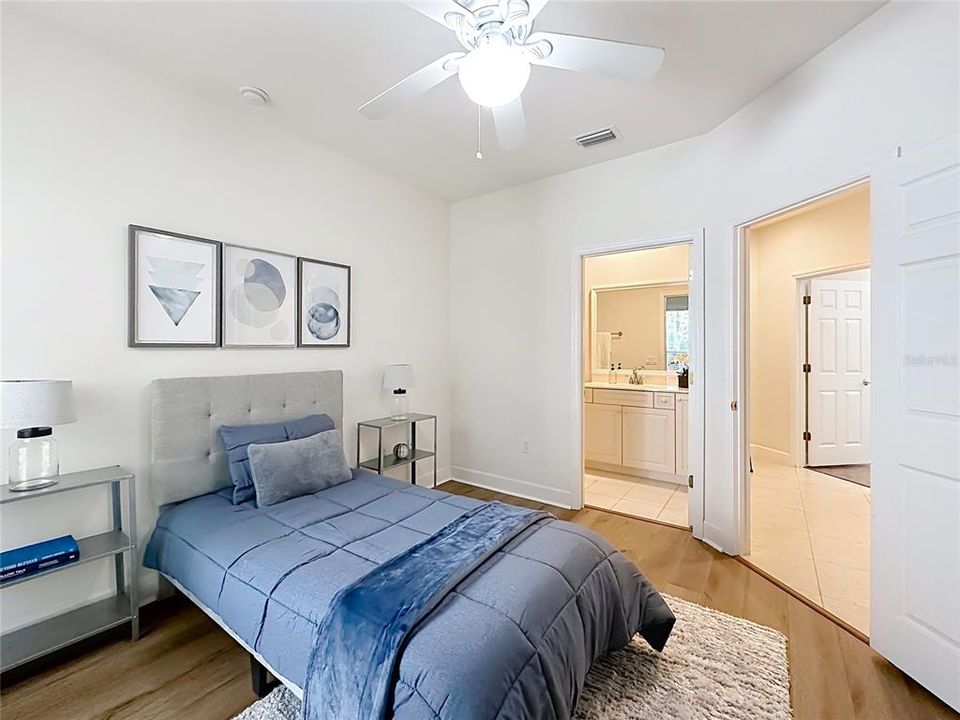 En Venta: $799,999 (5 camas, 4 baños, 3351 Pies cuadrados)
