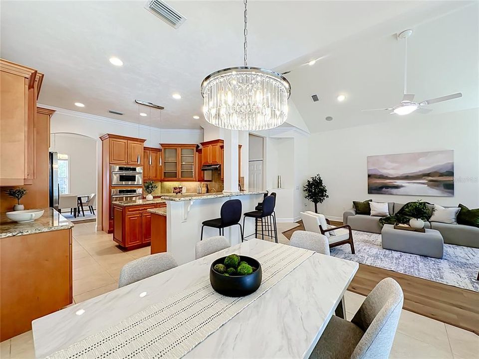 En Venta: $799,999 (5 camas, 4 baños, 3351 Pies cuadrados)