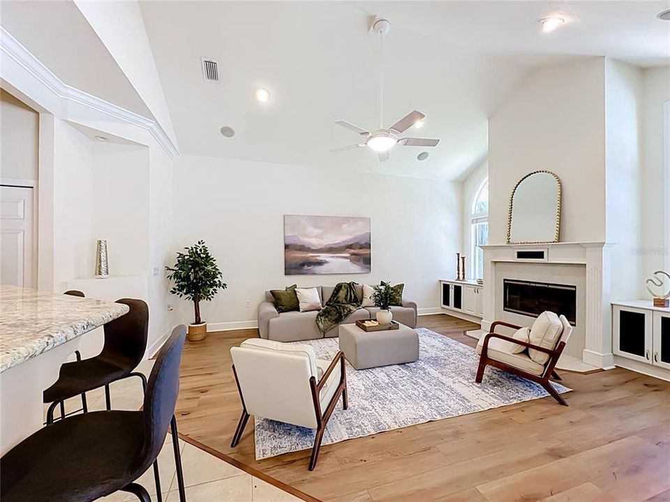 En Venta: $799,999 (5 camas, 4 baños, 3351 Pies cuadrados)