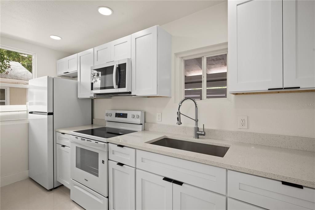 For Rent: $1,595 (1 beds, 1 baths, 525 Square Feet)