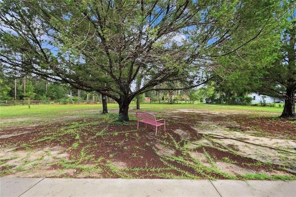 For Sale: $173,000 (2 beds, 1 baths, 644 Square Feet)