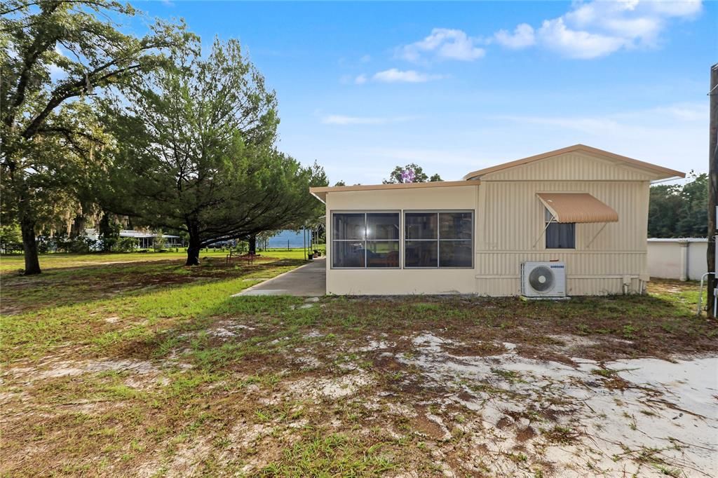 For Sale: $173,000 (2 beds, 1 baths, 644 Square Feet)