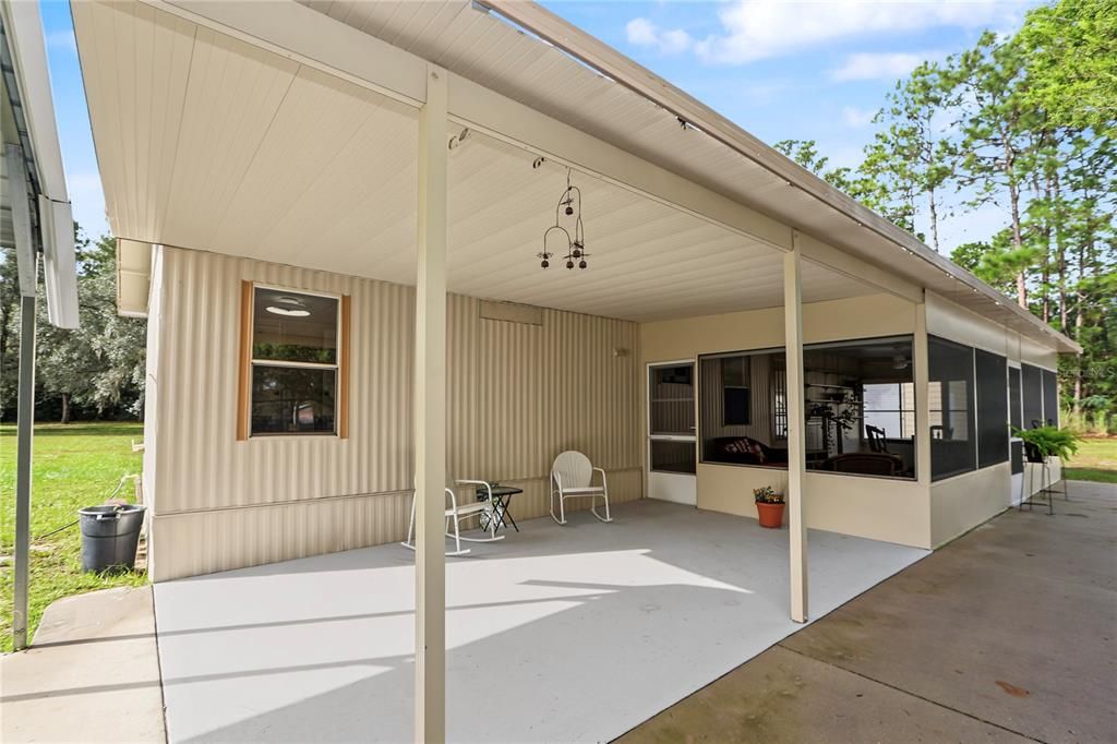 For Sale: $173,000 (2 beds, 1 baths, 644 Square Feet)