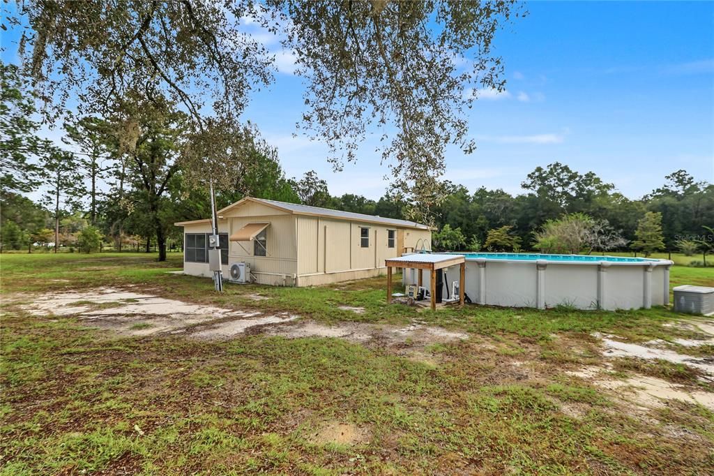 For Sale: $173,000 (2 beds, 1 baths, 644 Square Feet)