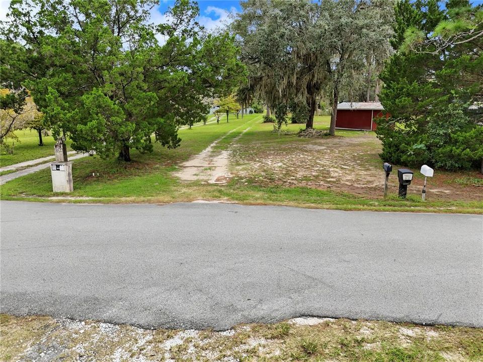 For Sale: $173,000 (2 beds, 1 baths, 644 Square Feet)