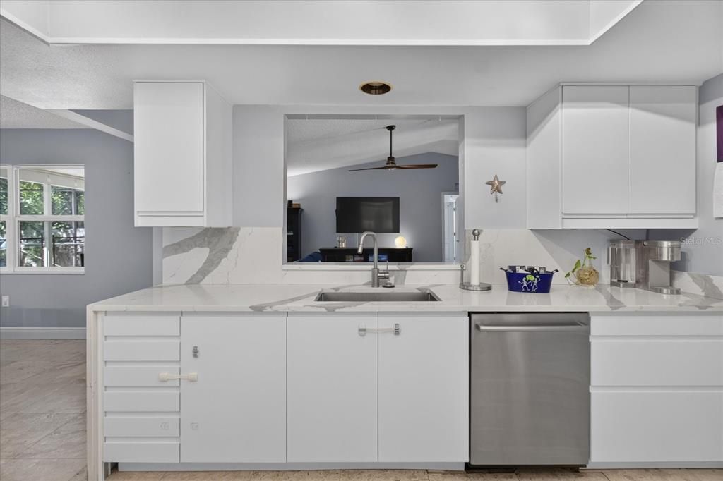: $615,000 (3 спален, 2 ванн, 1813 Квадратных фут)