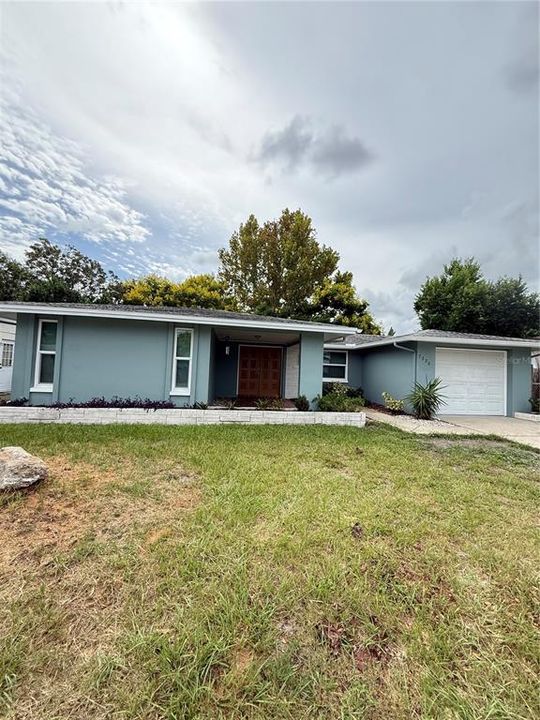 For Rent: $1,950 (4 beds, 2 baths, 1547 Square Feet)