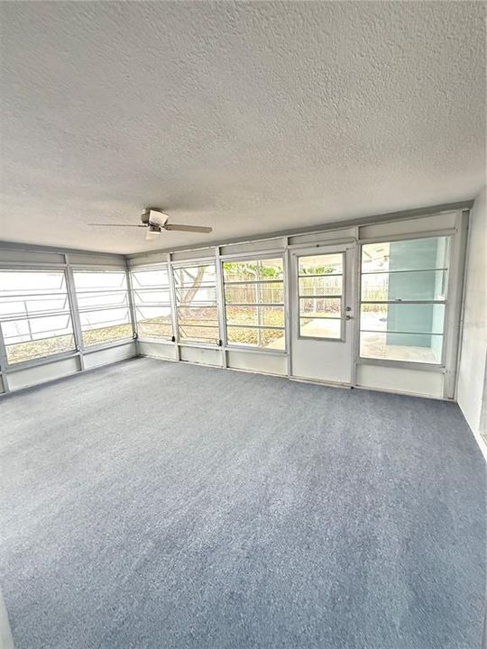 For Rent: $1,950 (4 beds, 2 baths, 1547 Square Feet)