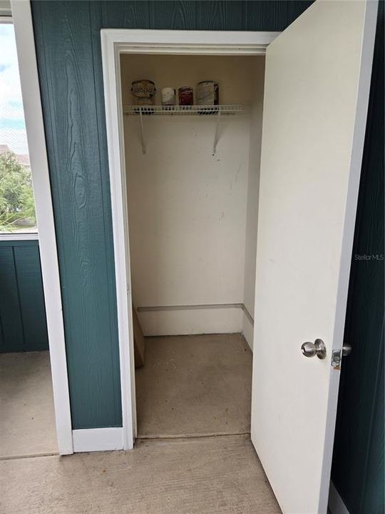 For Sale: $142,000 (1 beds, 1 baths, 750 Square Feet)