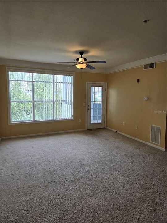For Sale: $142,000 (1 beds, 1 baths, 750 Square Feet)