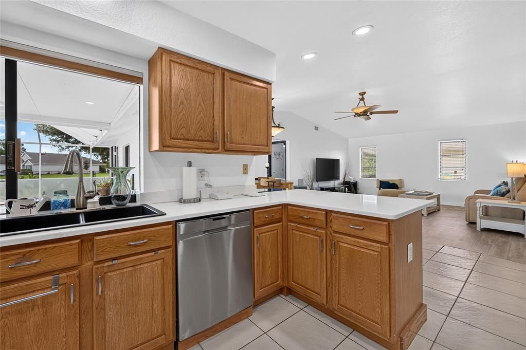 En Venta: $349,000 (3 camas, 2 baños, 1881 Pies cuadrados)