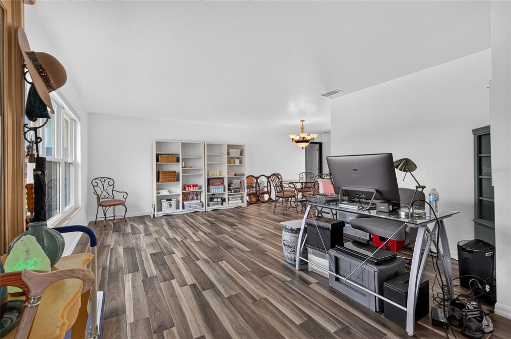 En Venta: $349,000 (3 camas, 2 baños, 1881 Pies cuadrados)
