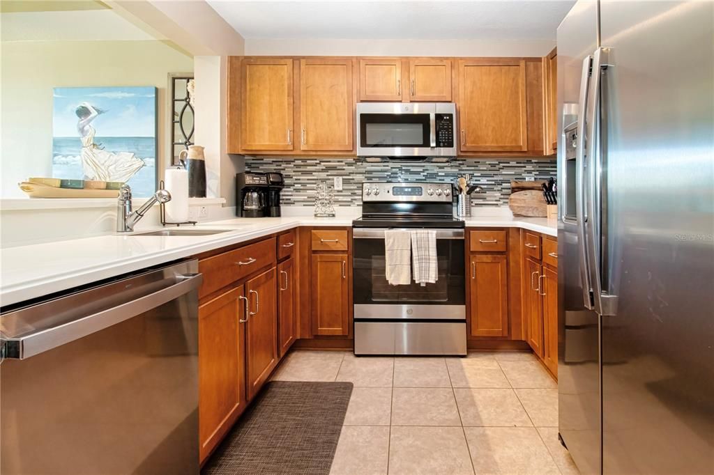 For Sale: $439,900 (3 beds, 3 baths, 1417 Square Feet)