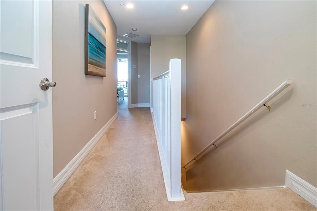For Sale: $439,900 (3 beds, 3 baths, 1417 Square Feet)