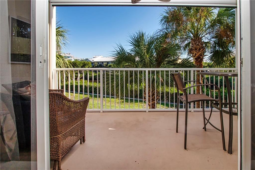 For Sale: $439,900 (3 beds, 3 baths, 1417 Square Feet)