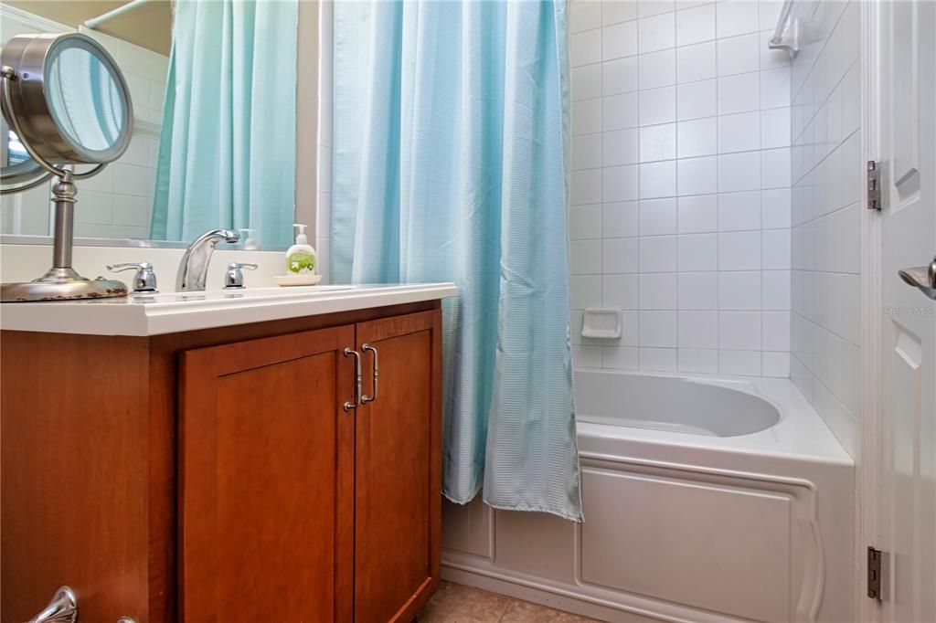 For Sale: $439,900 (3 beds, 3 baths, 1417 Square Feet)