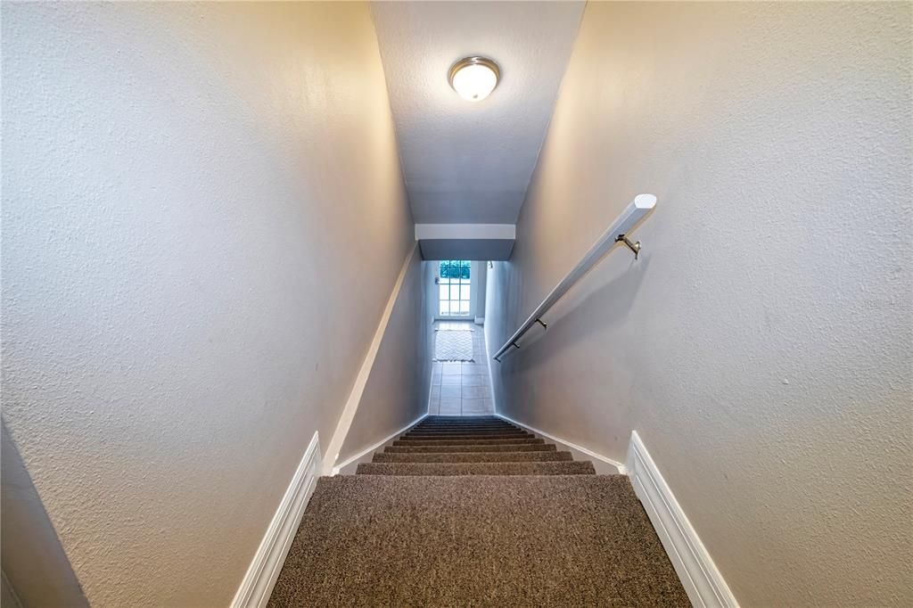 For Sale: $439,900 (3 beds, 3 baths, 1417 Square Feet)