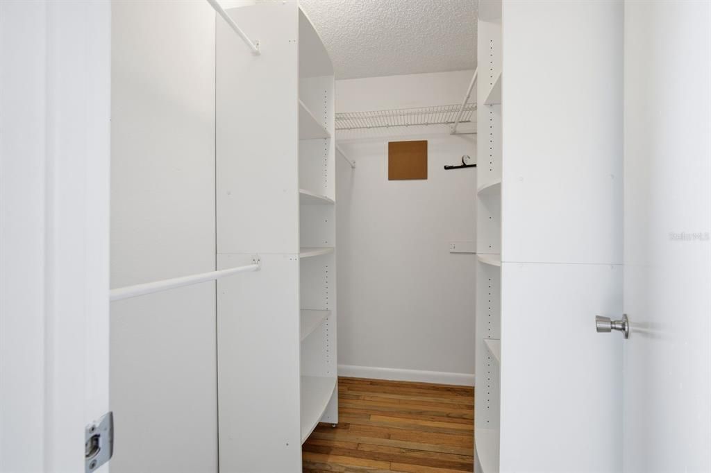 На продажу: $365,000 (2 спален, 2 ванн, 1196 Квадратных фут)