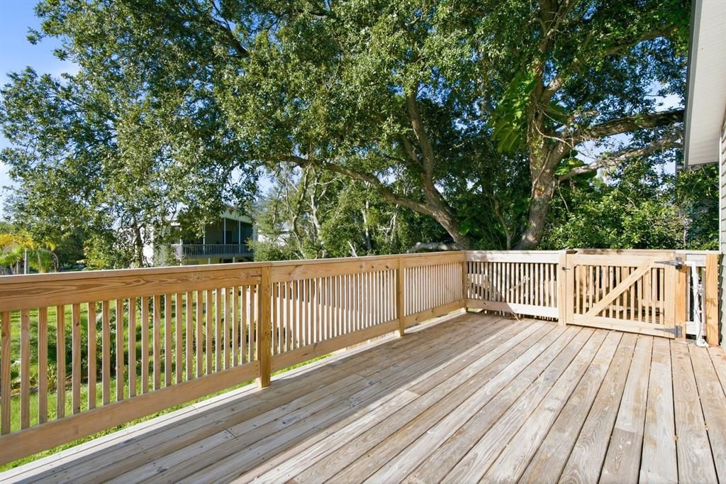 На продажу: $365,000 (2 спален, 2 ванн, 1196 Квадратных фут)