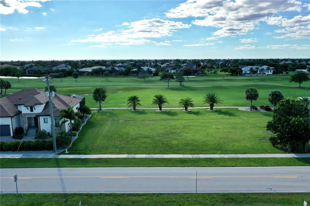 На продажу: $145,000 (0.28 acres)